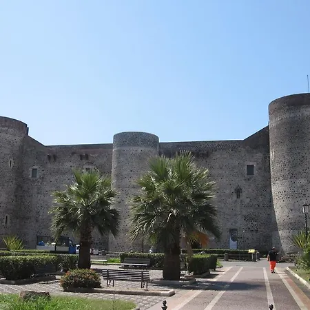Oda ve Kahvaltı Bellini 3*